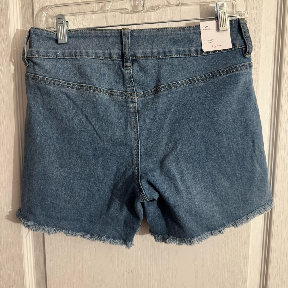 🔥Vigoss Women's Blue Jean Shorts - Picture 2 of 5